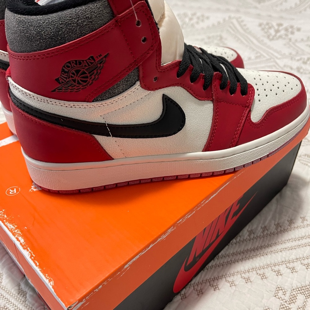 Air Jordan 1 Retro High OG Lost and Found